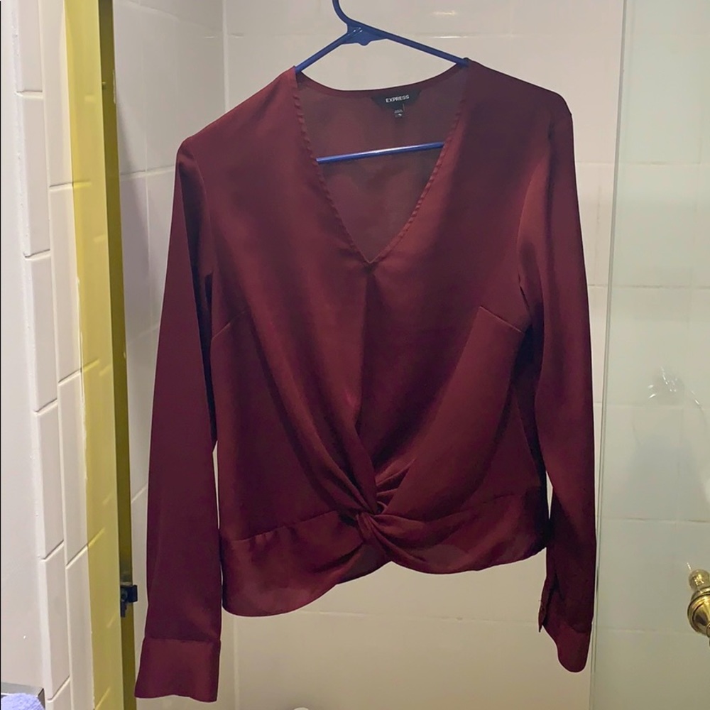 Express maroon top